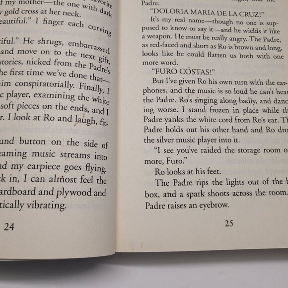 Icons By Margaret Stohl Book [Large Print] - Paperback - Picture 7 of 7